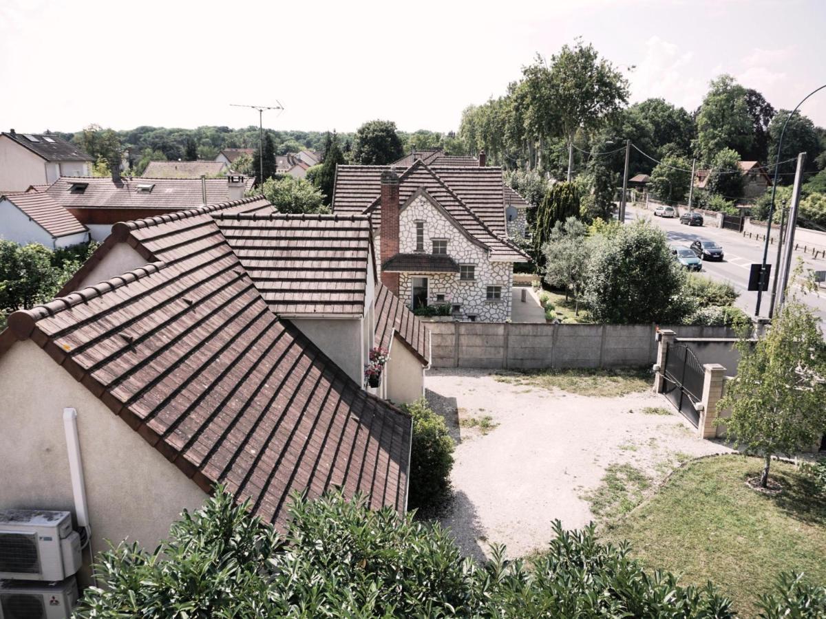 La Rochette  Apakabar Homestay - Proche Gare Melun, Parking Prive, Netflix المظهر الخارجي الصورة