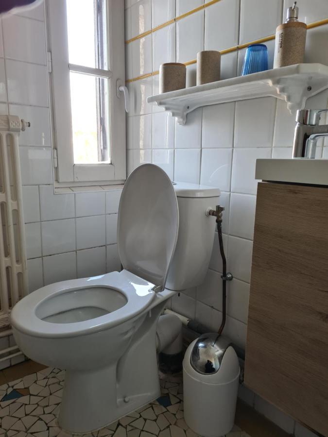 La Rochette  Apakabar Homestay - Proche Gare Melun, Parking Prive, Netflix المظهر الخارجي الصورة