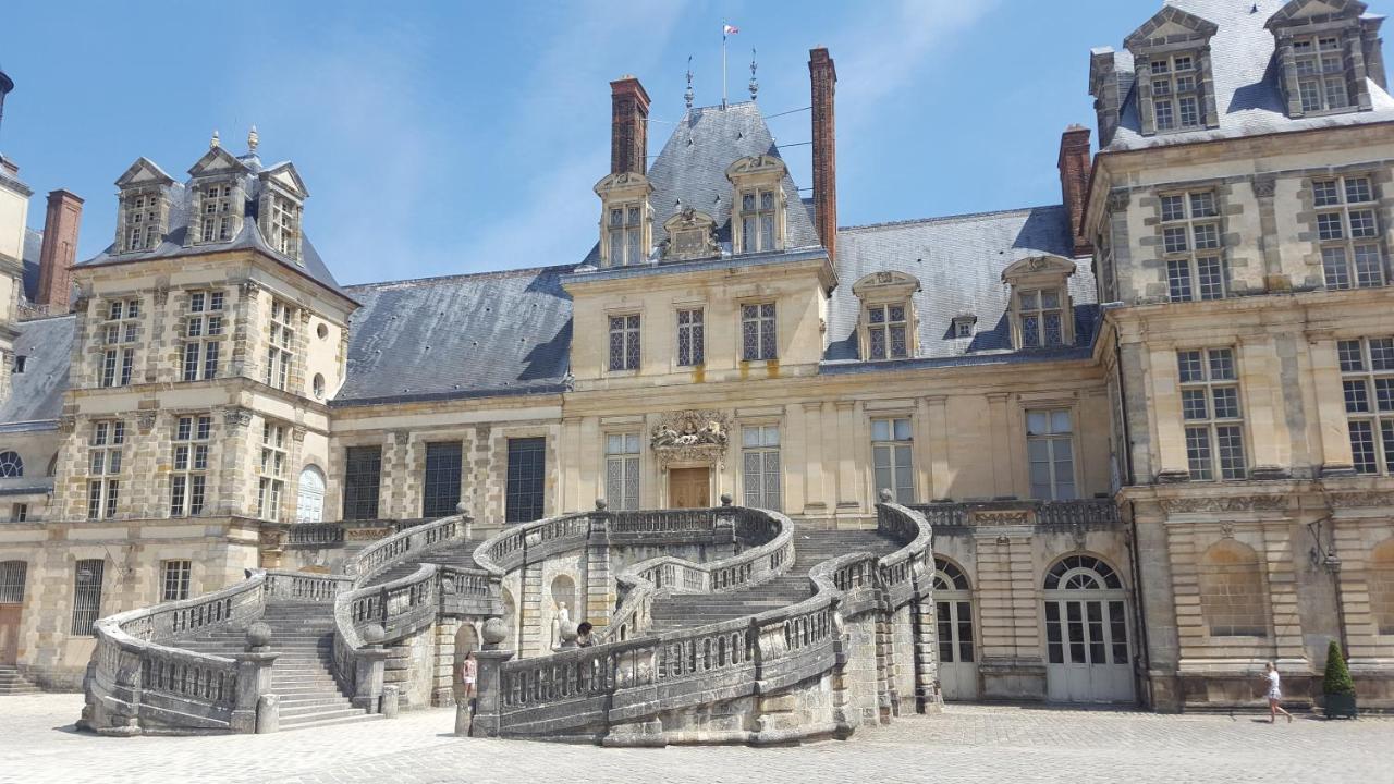 La Rochette  Apakabar Homestay - Proche Gare Melun, Parking Prive, Netflix المظهر الخارجي الصورة