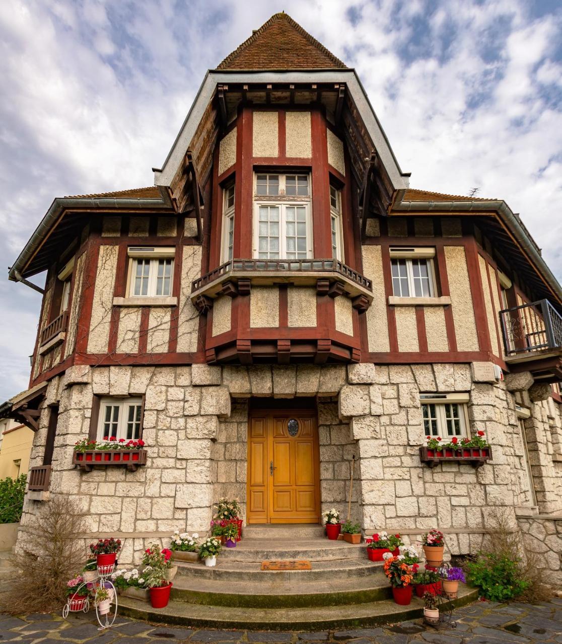 La Rochette  Apakabar Homestay - Proche Gare Melun, Parking Prive, Netflix المظهر الخارجي الصورة